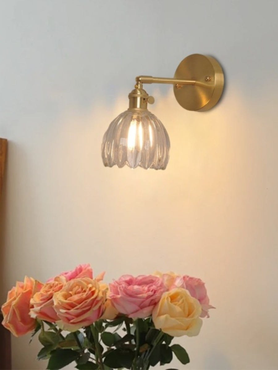 Verdoma Tulip Inspired Floral Shade Wall Lamp — Art Deco Inspired Decorative Sconce for Bedrooms 9