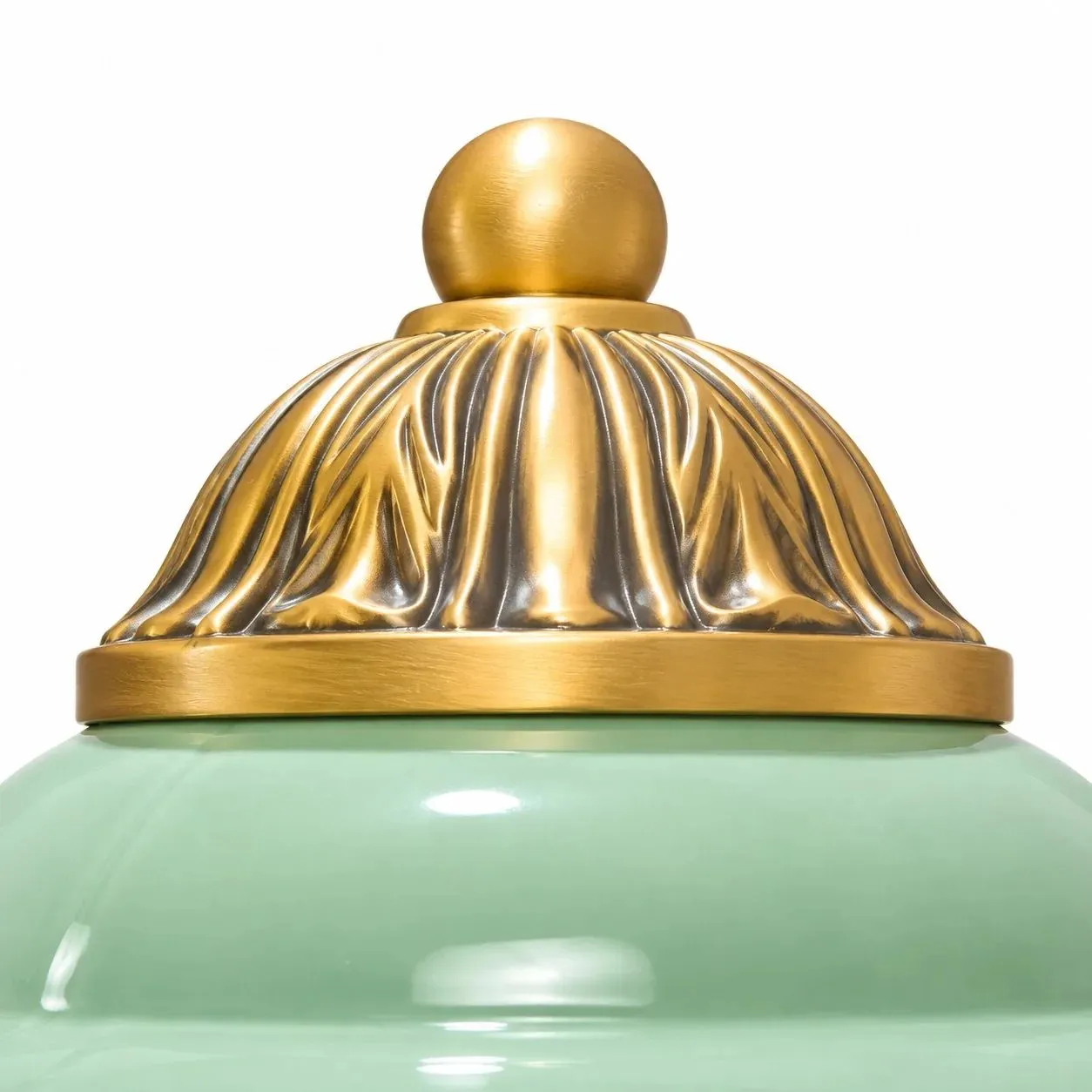 Pommeau assorti et capuchon supérieur en relief