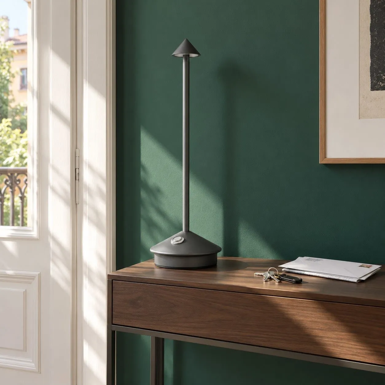 Modern Design LED Touch Rechargeable Table Lamp