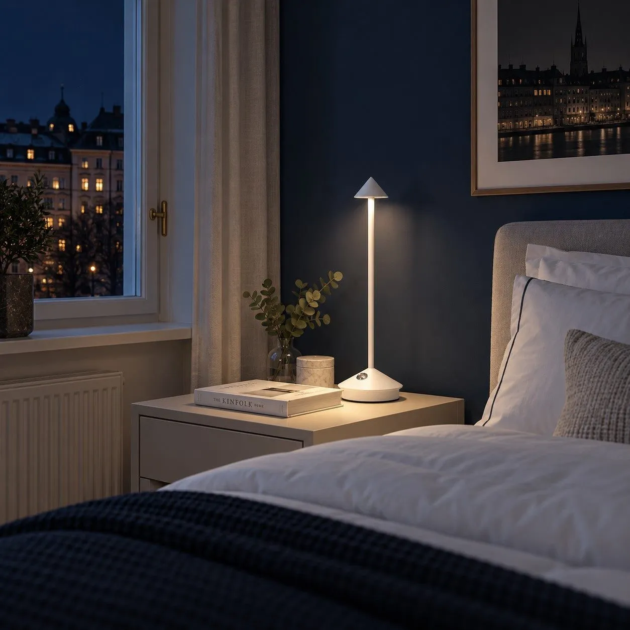Modern Design LED Touch Rechargeable Table Lamp